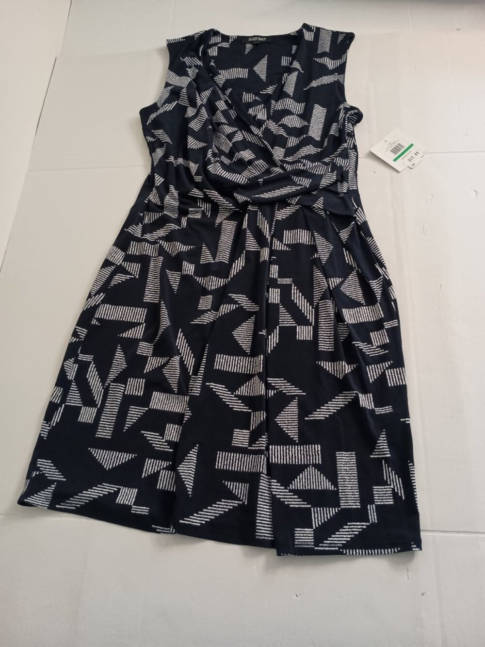 Ellen Tracy Navy White Sleeveless Spliced V-Neck Dress NWT Large - Picture 6 of 16
